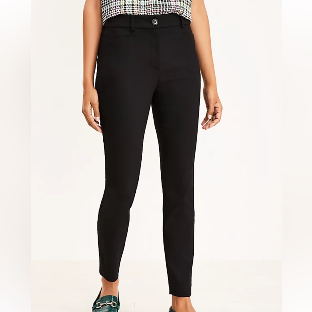 LOFT Sutton Skinny Pant - Size 4 (Color) Black